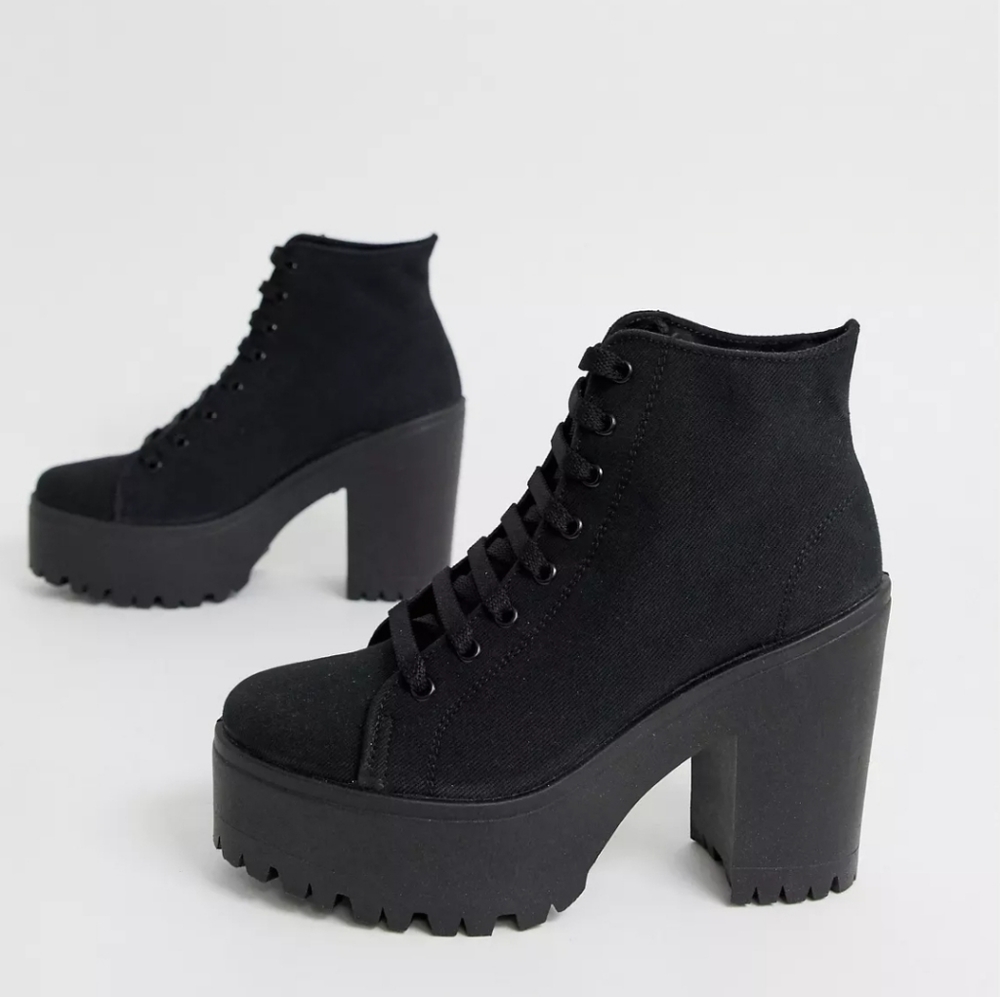 ASOS DESIGN Everest chunky canvas lace up boots in black size 6